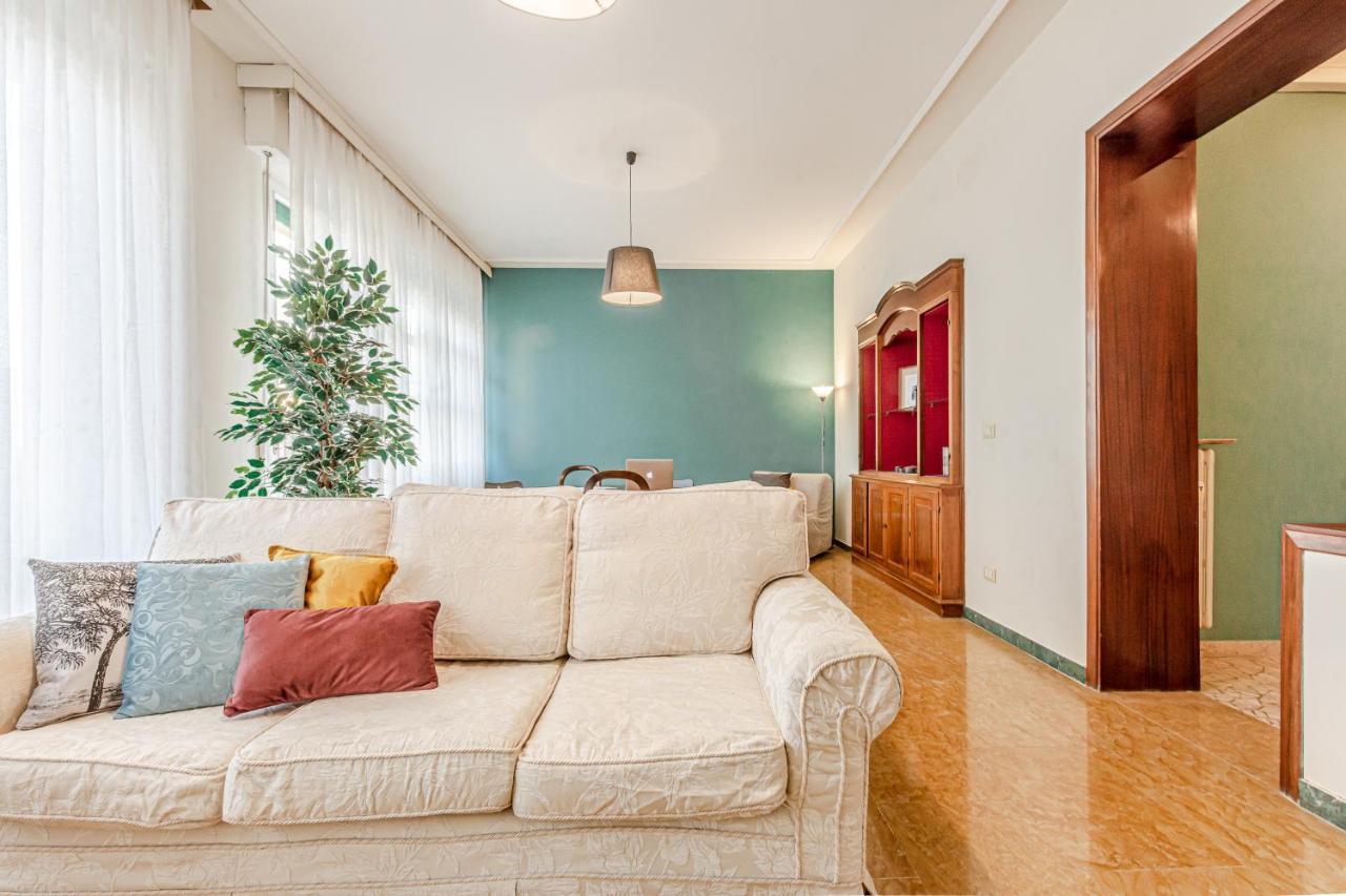 Frank'S And Art Love Apartments Livourne Extérieur photo